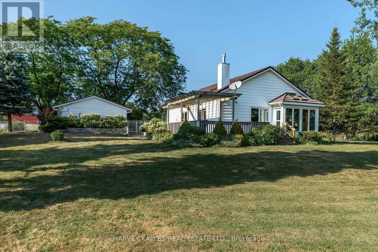 13667 Loyalist Parkway, Prince Edward County, Ontario  K0K 2T0 - Photo 45 - X12369439