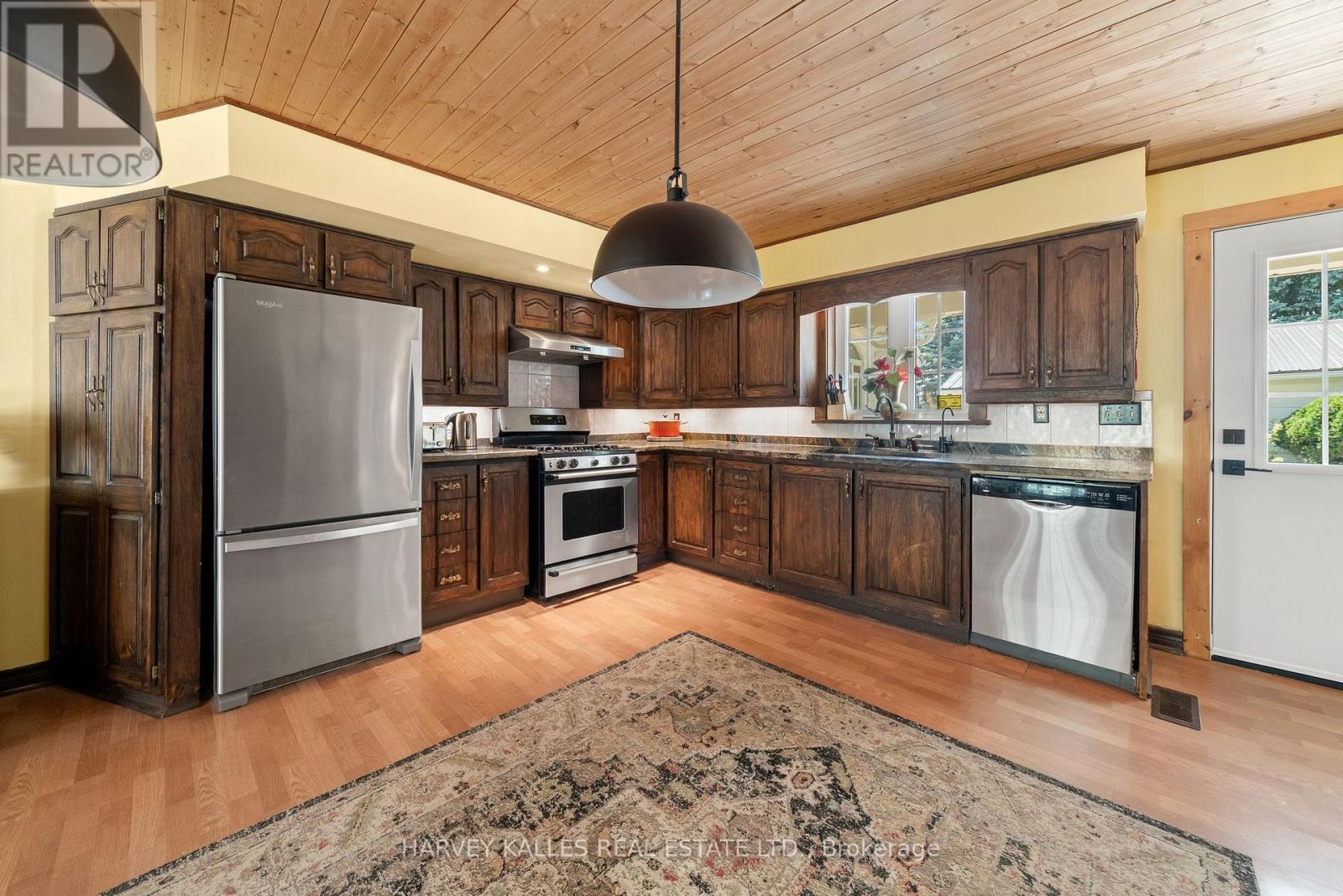 13667 Loyalist Parkway, Prince Edward County, Ontario  K0K 2T0 - Photo 7 - X12369439