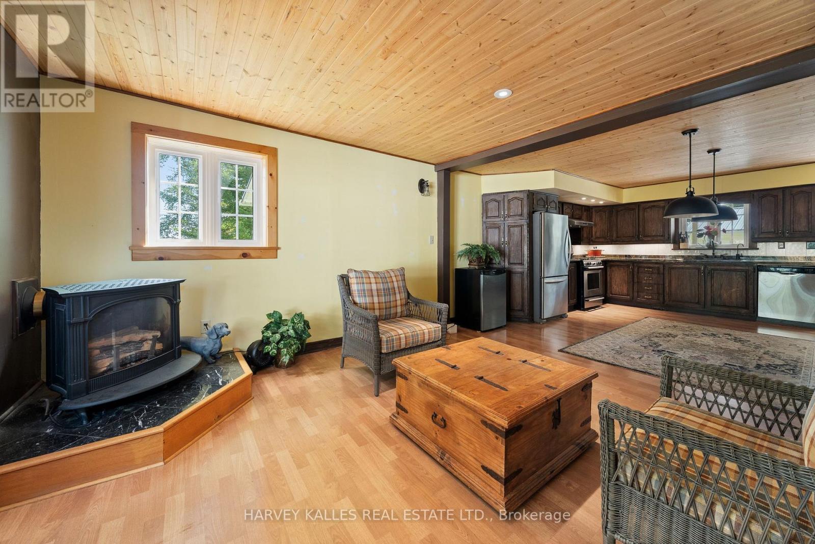 13667 Loyalist Parkway, Prince Edward County, Ontario  K0K 2T0 - Photo 8 - X12369439