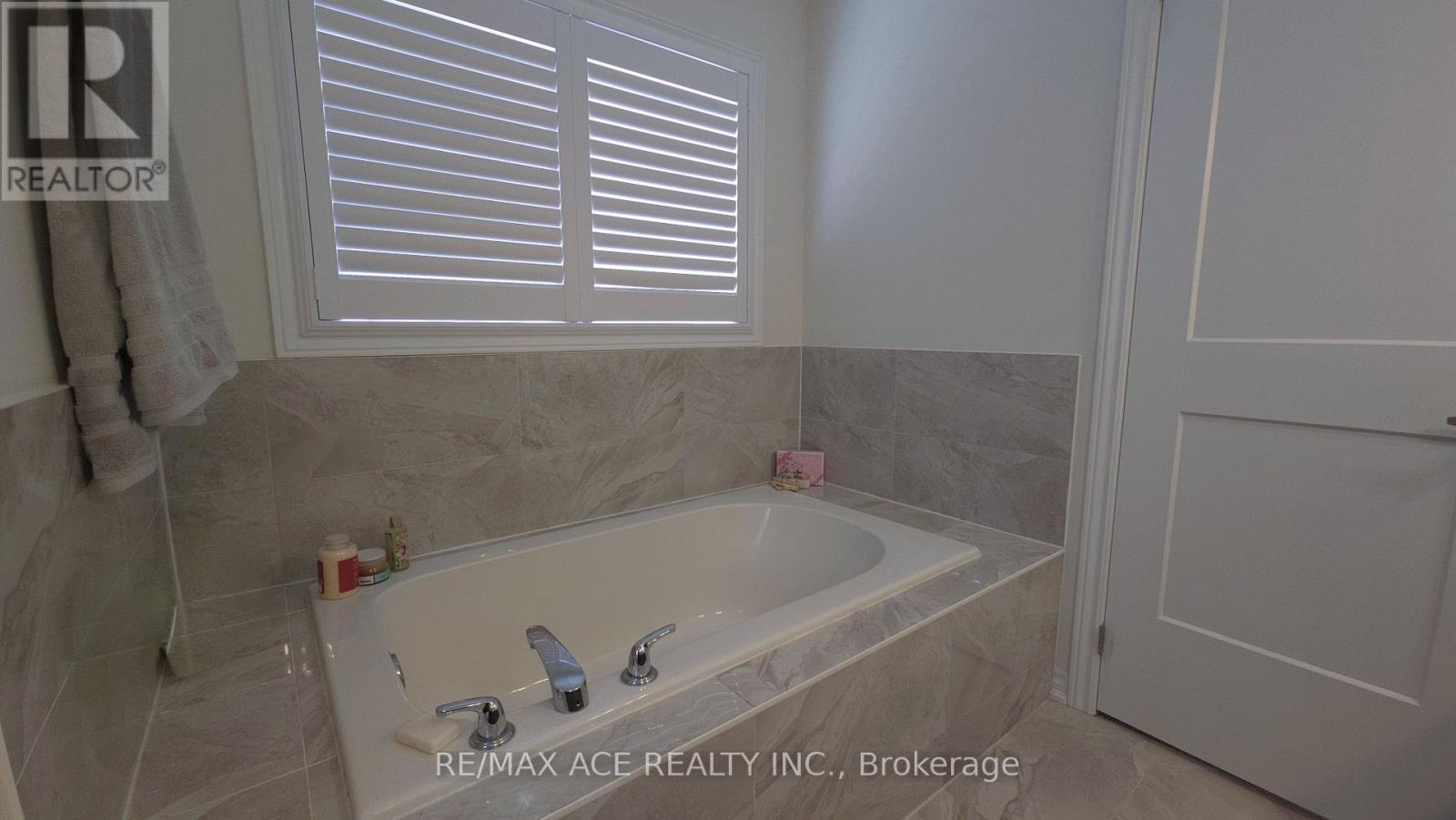 34 Albert Christie Street, Clarington, Ontario  L1C 0T5 - Photo 19 - E12407690