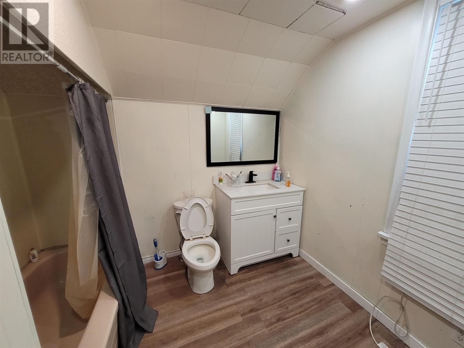 31 Cathcart St, Sault Ste. Marie, Ontario  P6A 1C9 - Photo 8 - SM252531