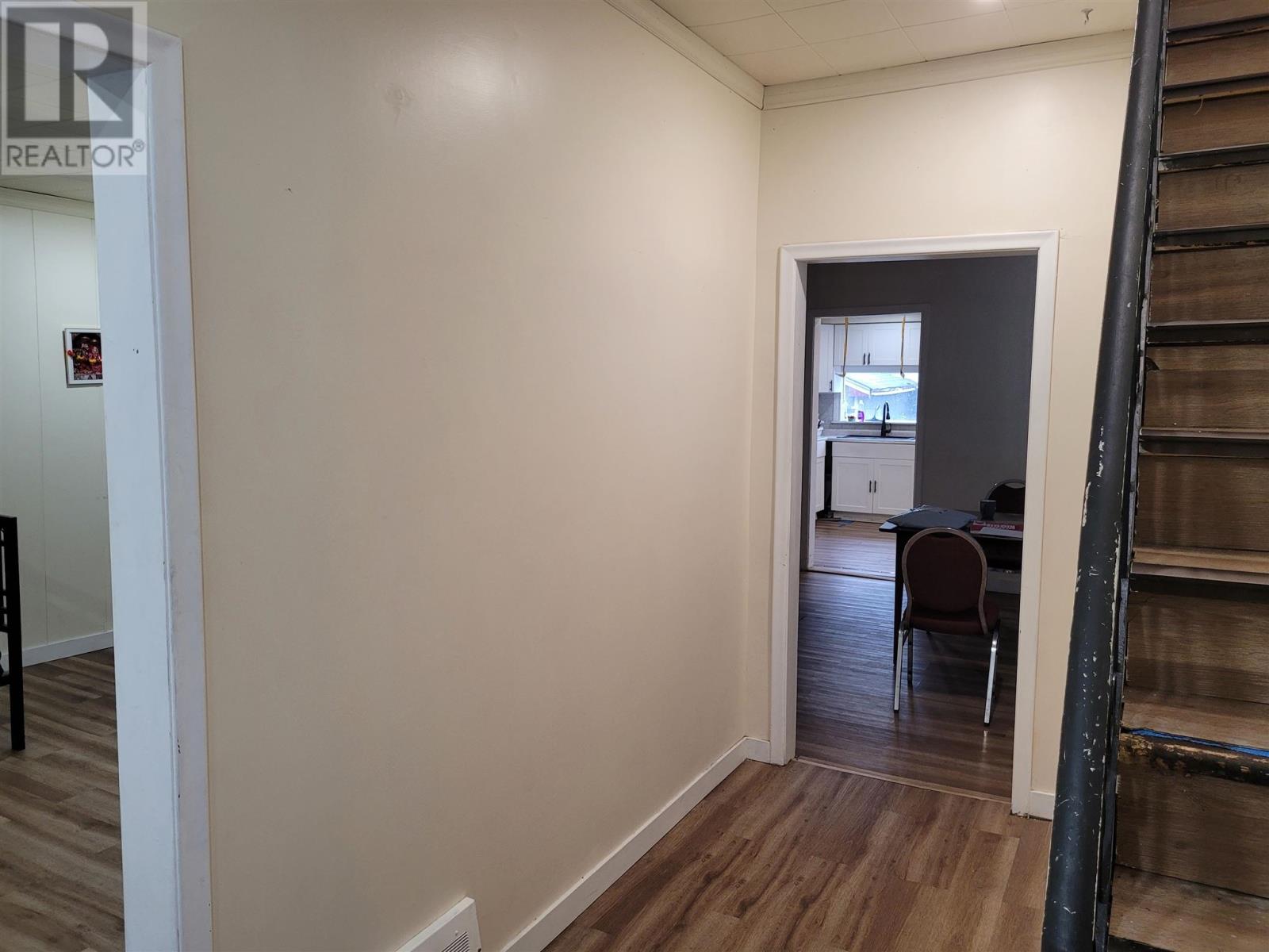 31 Cathcart St, Sault Ste. Marie, Ontario  P6A 1C9 - Photo 2 - SM252531