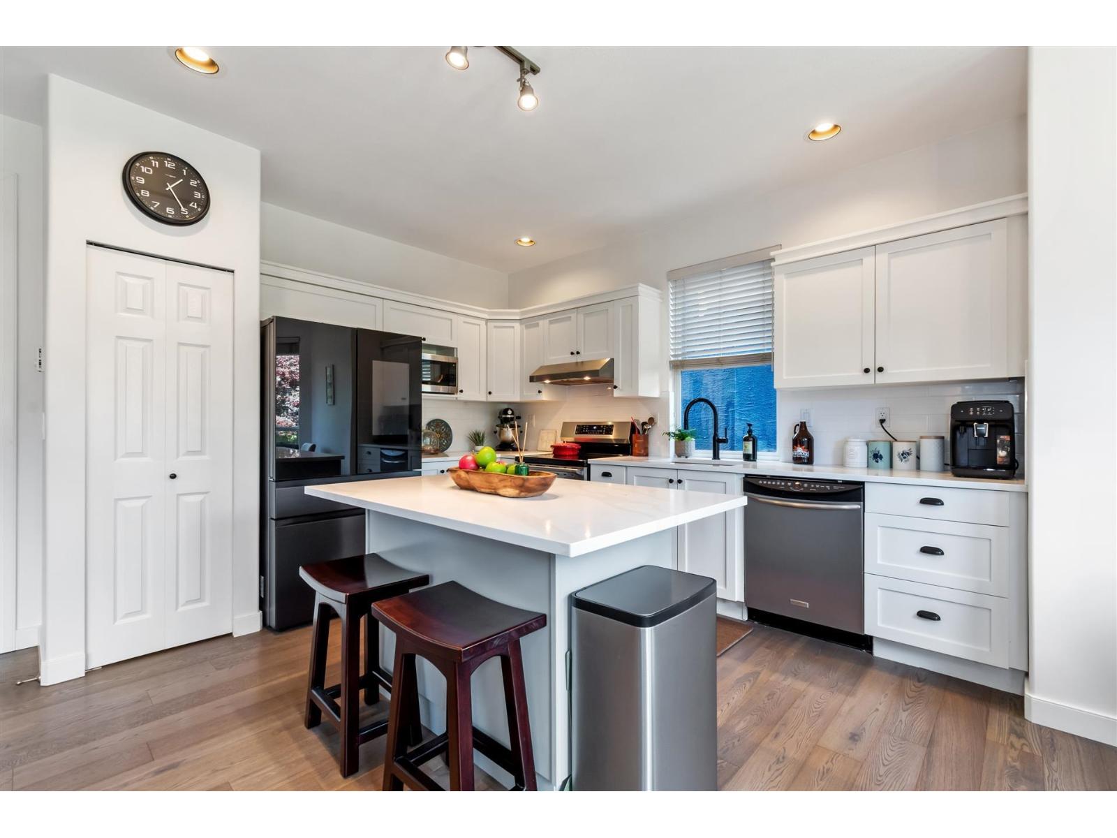 3342 Rosemary Heights Crescent, Surrey, British Columbia  V3Z 0K7 - Photo 13 - R3048620