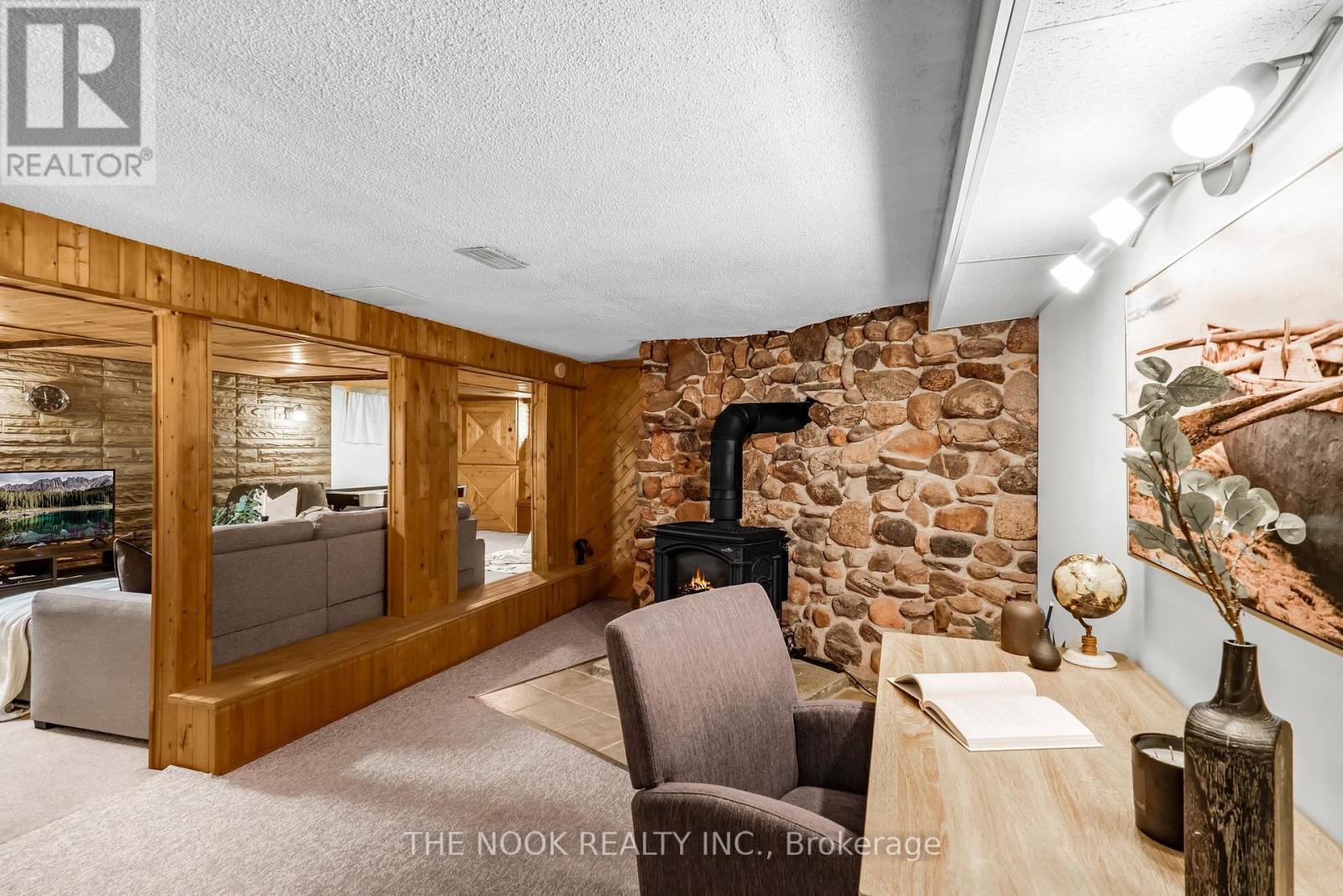 201 Ski Hill Road, Kawartha Lakes, Ontario  L0A 1A0 - Photo 21 - X12407708