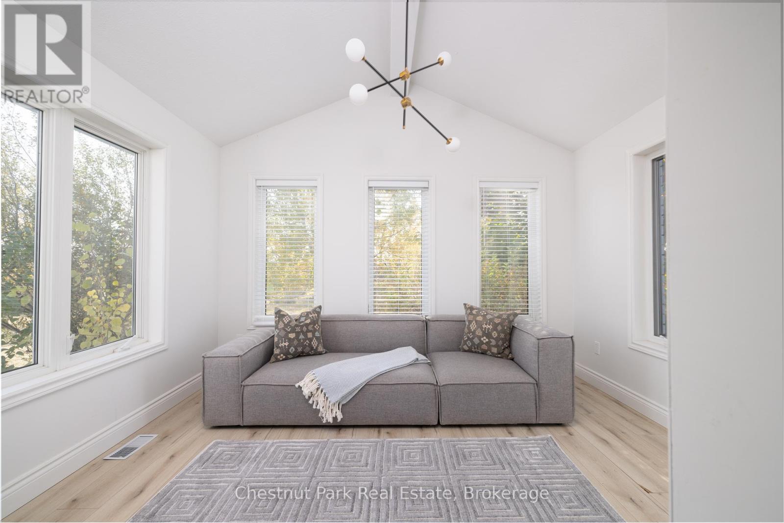 324310 Sideroad 27 Road, Meaford, Ontario  N0H 1B0 - Photo 12 - X12407755