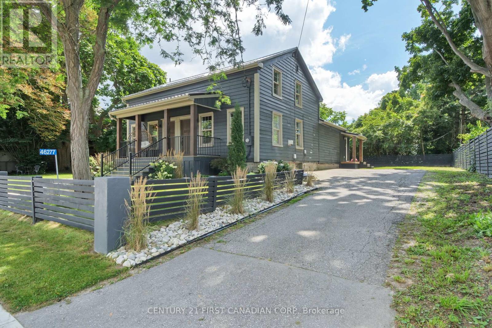 46277 Sparta Line, Central Elgin, Ontario  N5P 3S8 - Photo 2 - X12407717