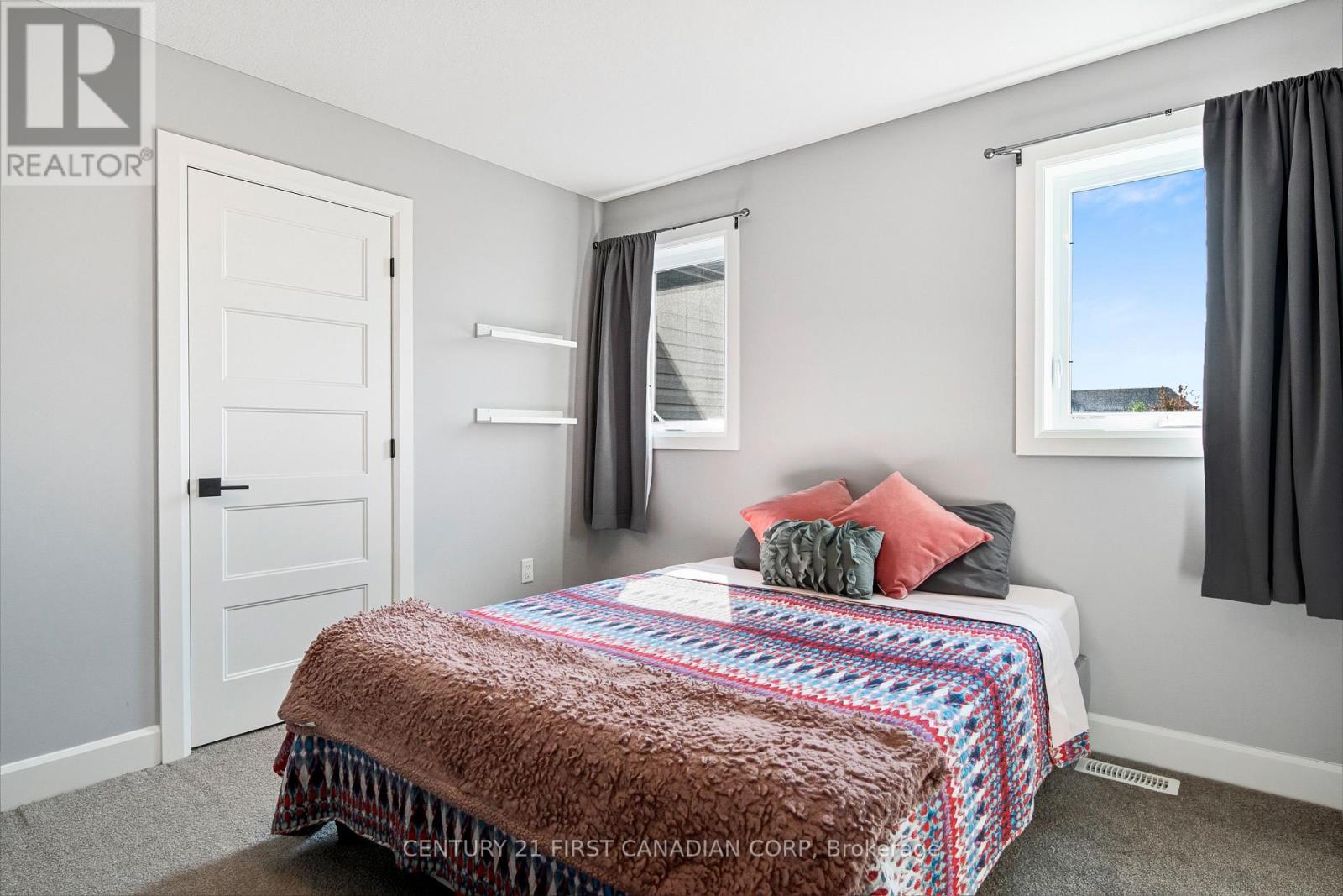 146 Gilmour Drive, Lucan Biddulph, Ontario  N0M 2J0 - Photo 23 - X12407814