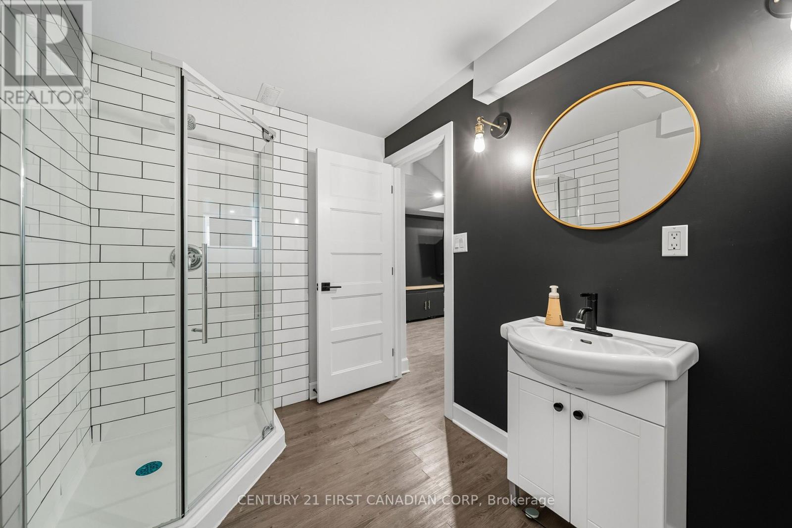 146 Gilmour Drive, Lucan Biddulph, Ontario  N0M 2J0 - Photo 30 - X12407814