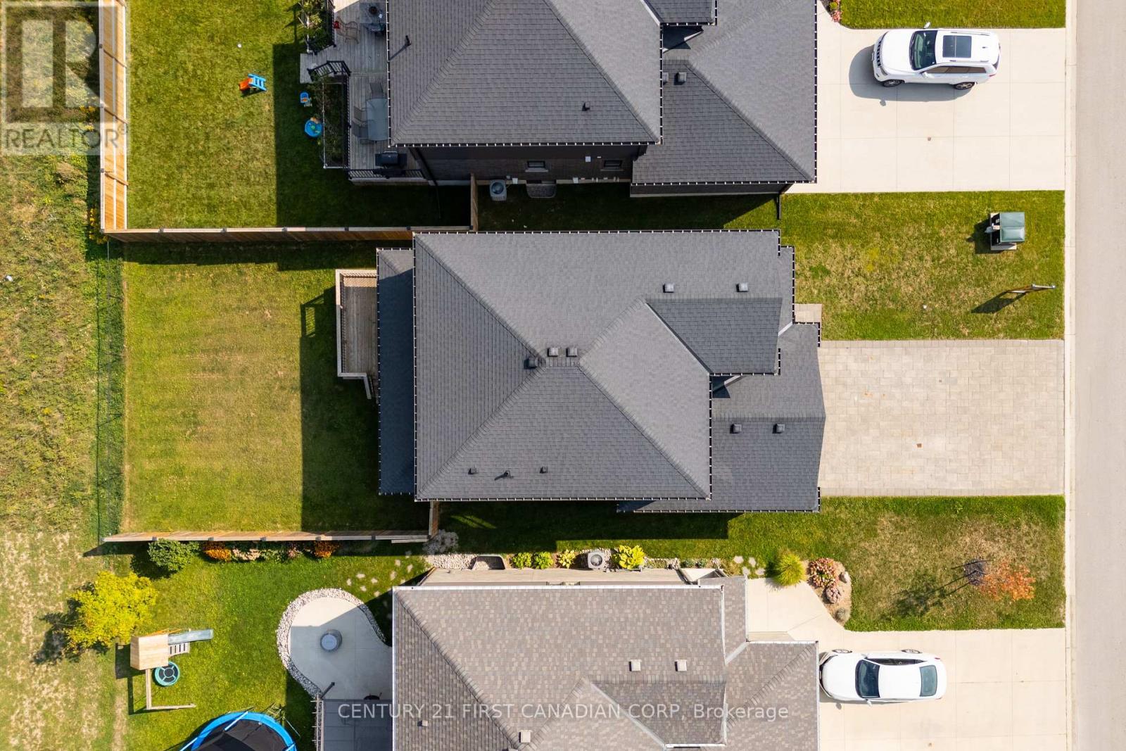 146 Gilmour Drive, Lucan Biddulph, Ontario  N0M 2J0 - Photo 36 - X12407814