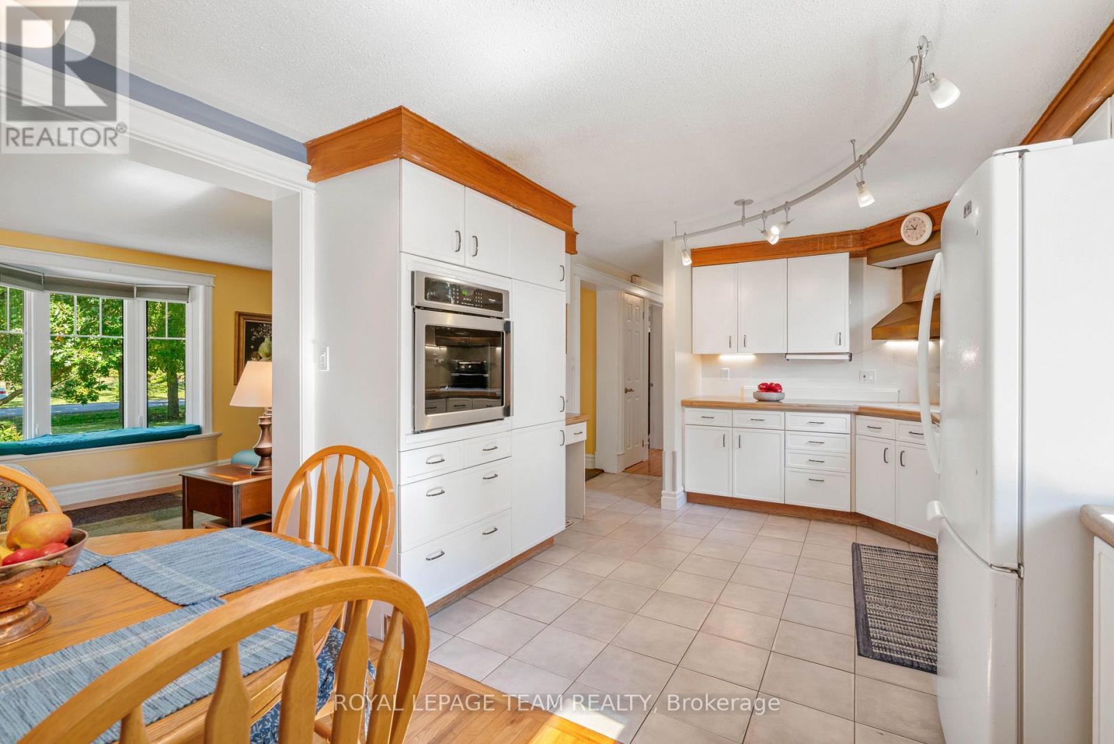 11 Sutton Drive, Edwardsburgh/cardinal, Ontario  K0E 1T1 - Photo 14 - X12407724