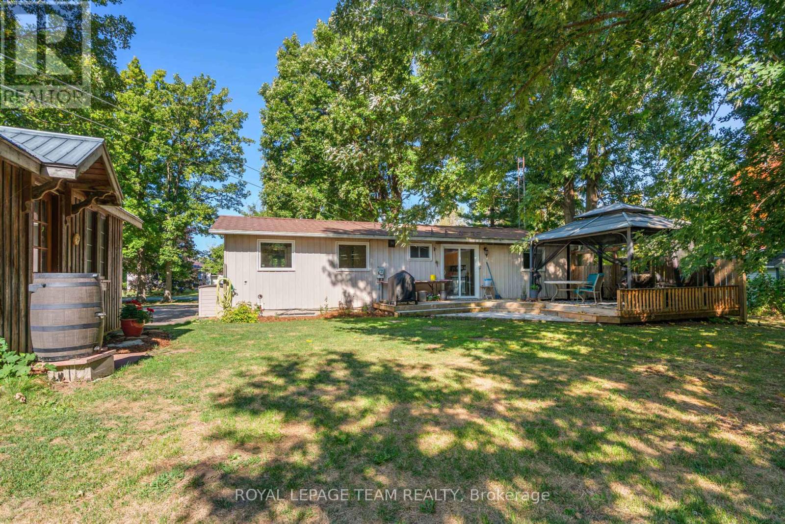 11 Sutton Drive, Edwardsburgh/cardinal, Ontario  K0E 1T1 - Photo 35 - X12407724