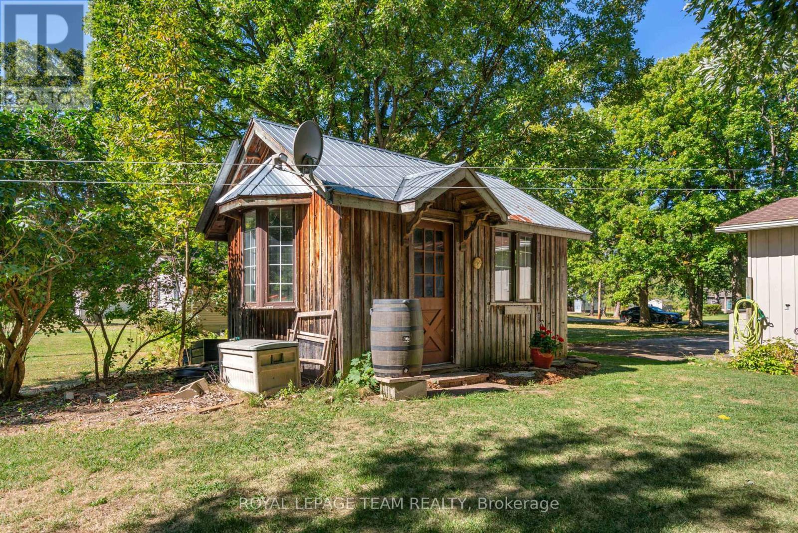 11 Sutton Drive, Edwardsburgh/cardinal, Ontario  K0E 1T1 - Photo 36 - X12407724