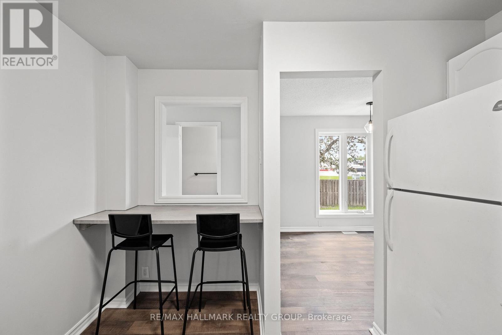 1083 Millwood Court, Ottawa, Ontario  K1C 3E9 - Photo 11 - X12407785