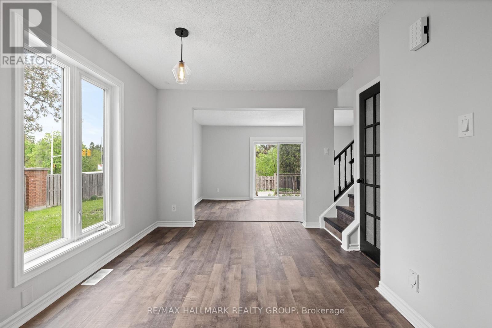 1083 Millwood Court, Ottawa, Ontario  K1C 3E9 - Photo 13 - X12407785
