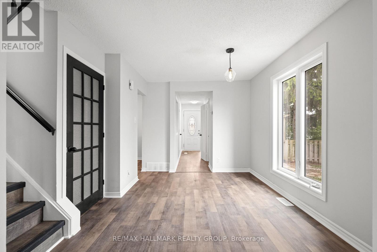 1083 Millwood Court, Ottawa, Ontario  K1C 3E9 - Photo 15 - X12407785