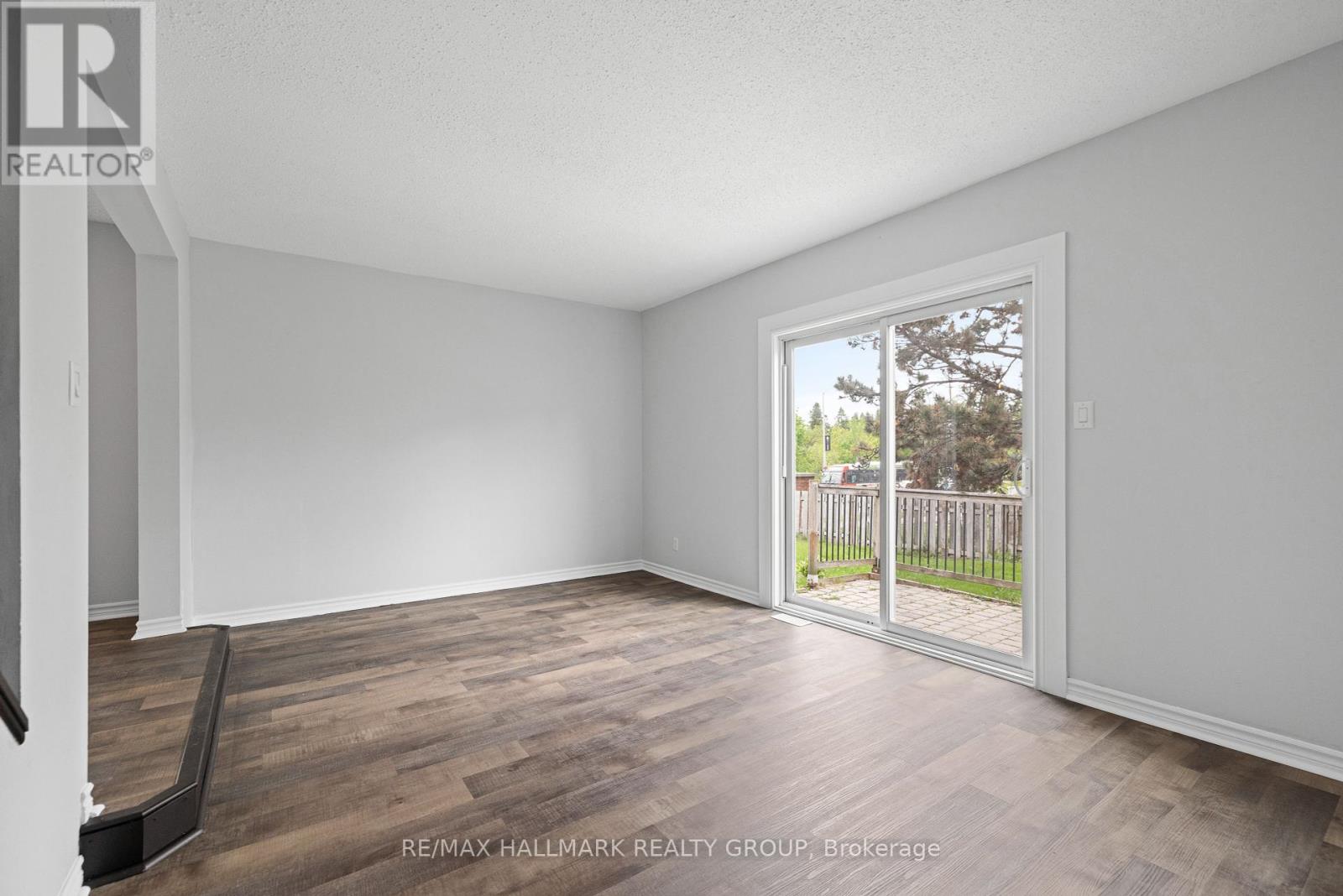 1083 Millwood Court, Ottawa, Ontario  K1C 3E9 - Photo 22 - X12407785