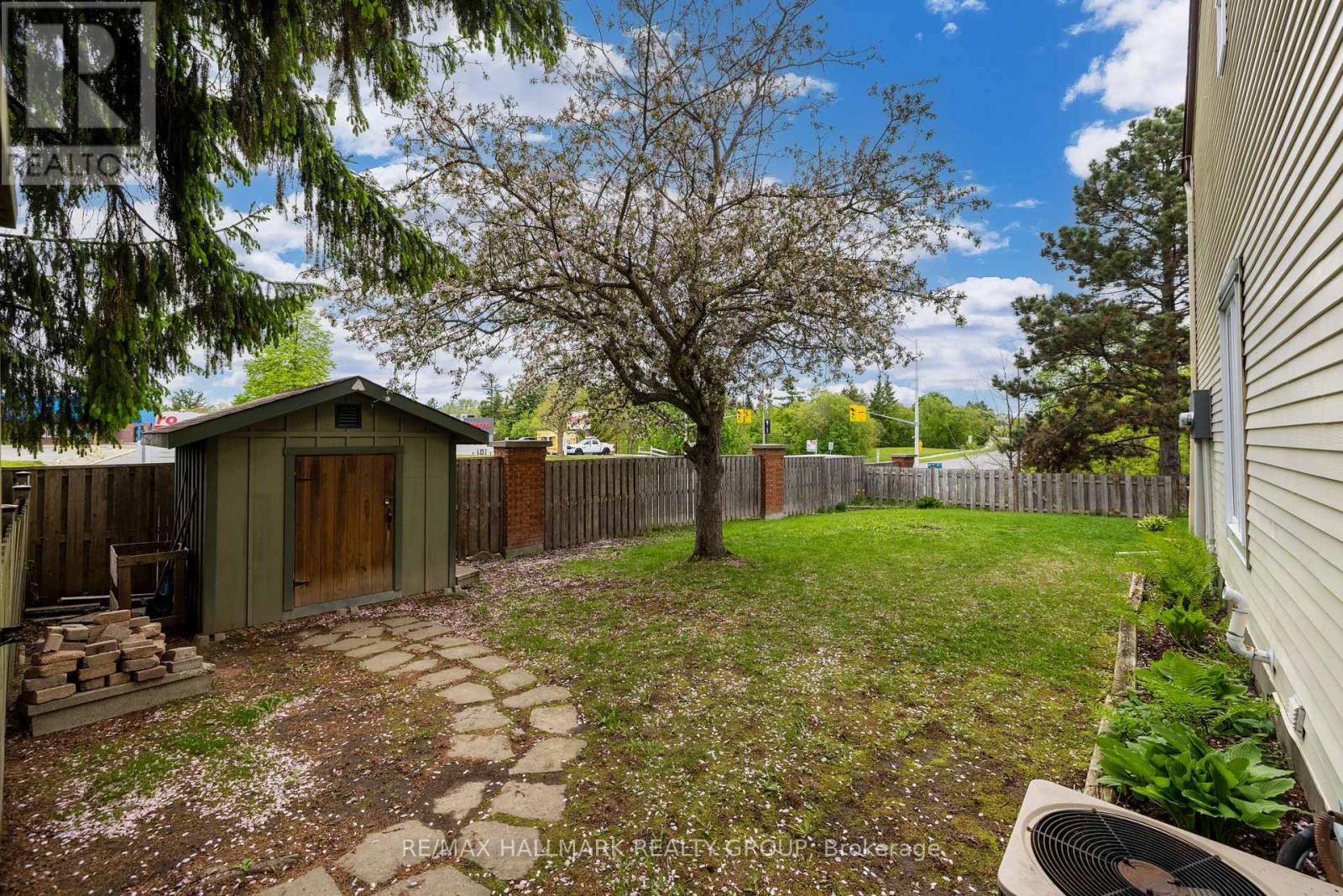 1083 Millwood Court, Ottawa, Ontario  K1C 3E9 - Photo 40 - X12407785