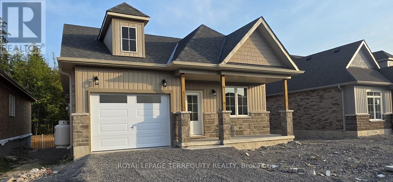 69 HILLCROFT WAY, Kawartha Lakes, Ontario