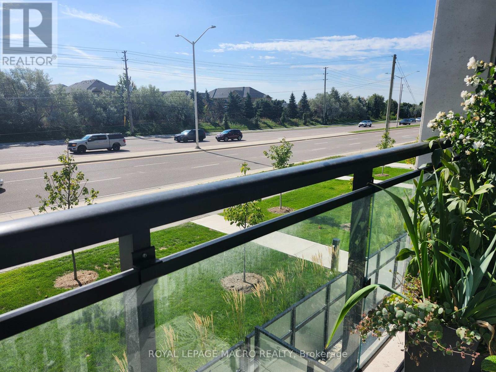 114 - 395 Dundas Street W, Oakville, Ontario  L6M 5R8 - Photo 18 - W12407656