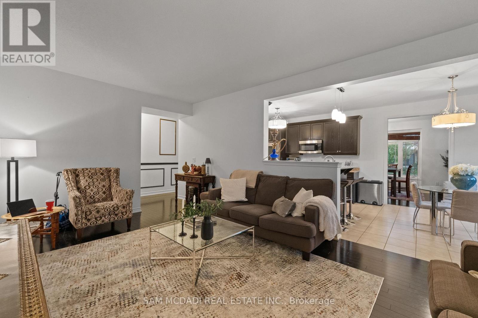 700 Serafini Crescent, Milton, Ontario  L9T 7P4 - Photo 13 - W12407695