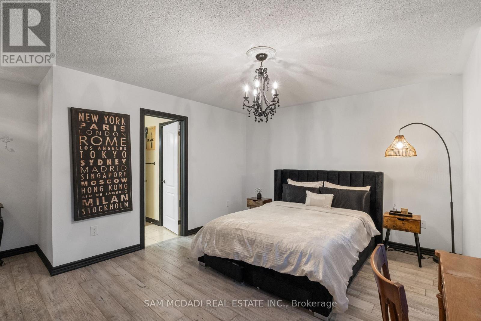 700 Serafini Crescent, Milton, Ontario  L9T 7P4 - Photo 30 - W12407695