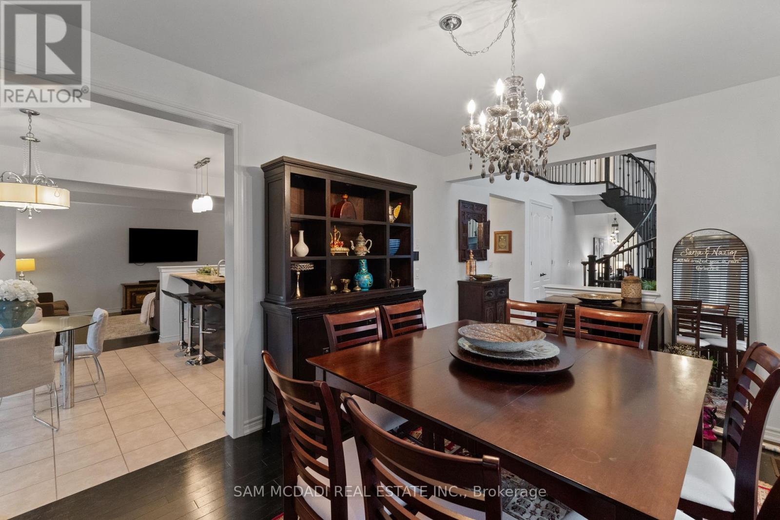 700 Serafini Crescent, Milton, Ontario  L9T 7P4 - Photo 8 - W12407695