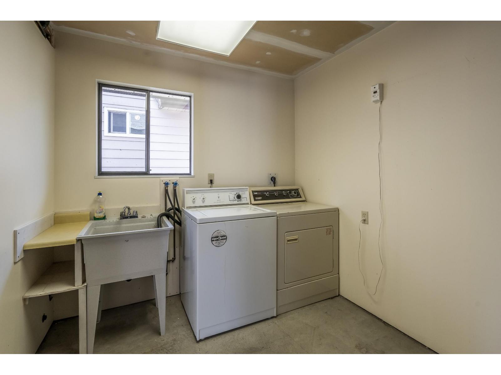 2080 156a Street, Surrey, British Columbia  V4A 6S3 - Photo 19 - R3048299