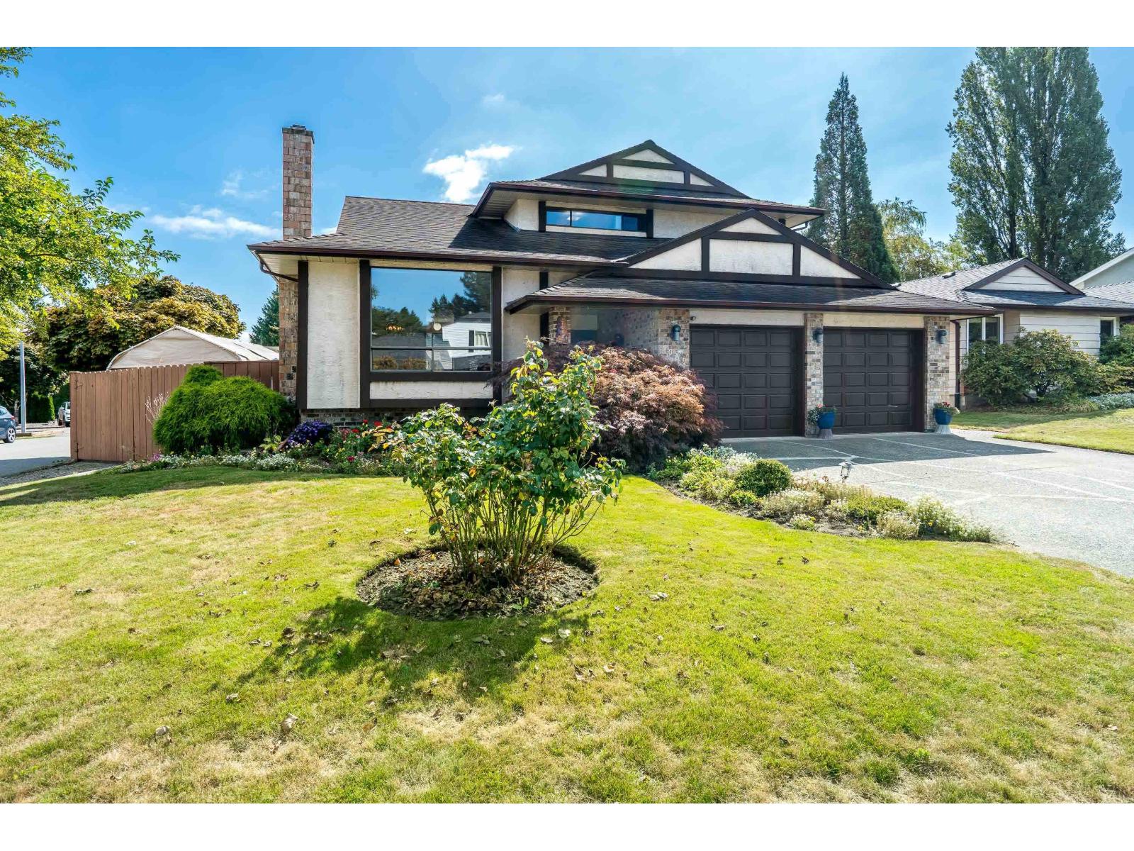 2080 156a Street, Surrey, British Columbia  V4A 6S3 - Photo 2 - R3048299