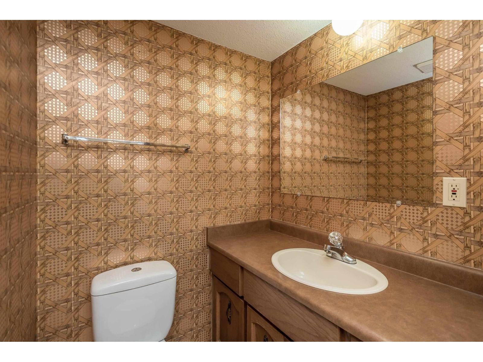 2080 156a Street, Surrey, British Columbia  V4A 6S3 - Photo 18 - R3048299