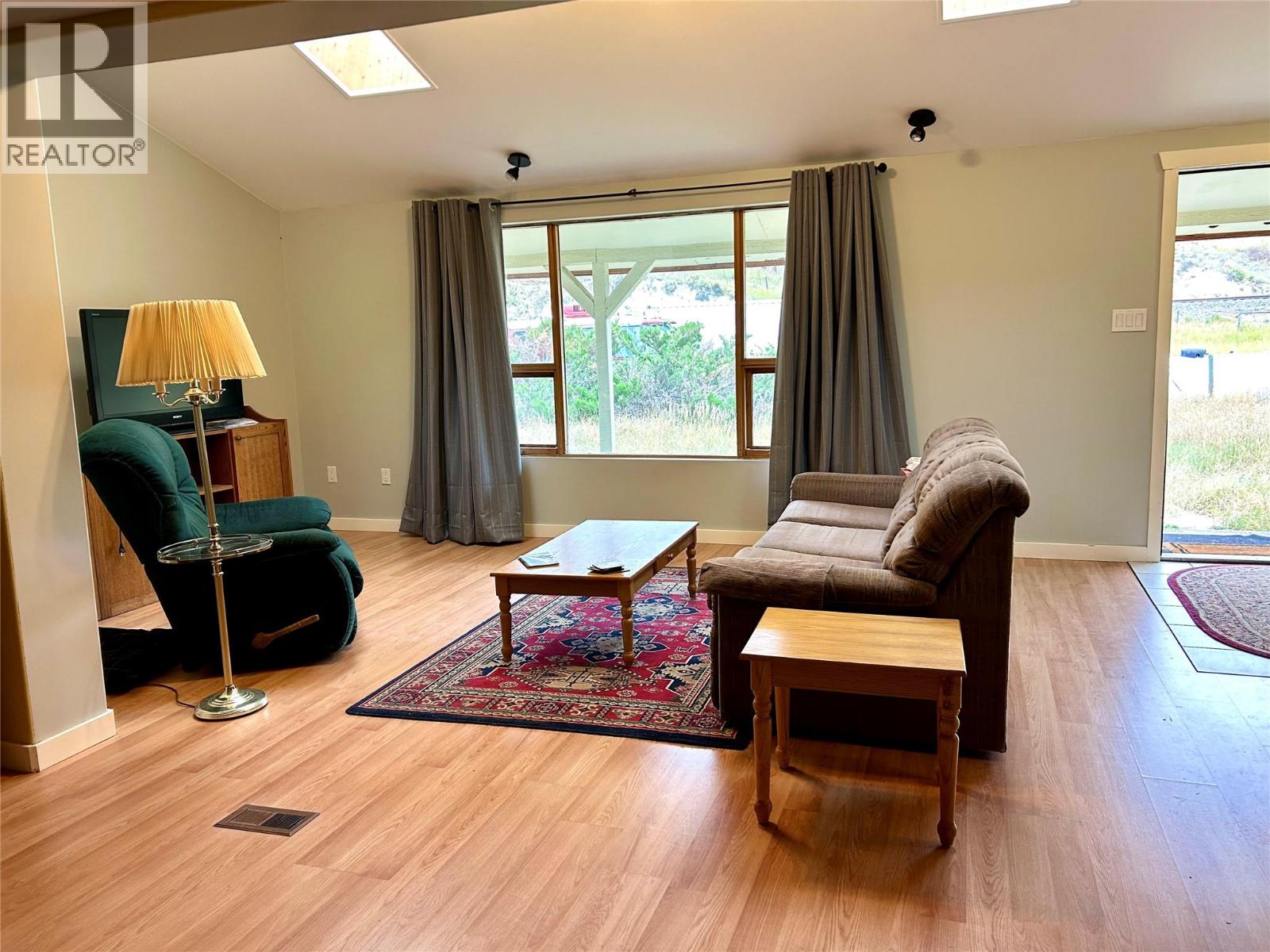 5726 Mission Road, Cranbrook, British Columbia V1C 7B7 - Photo 3 - 10363174