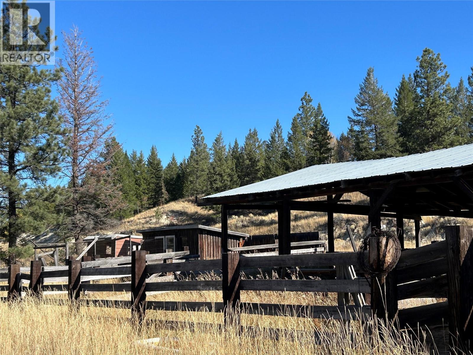 5726 Mission Road, Cranbrook, British Columbia V1C 7B7 - Photo 6 - 10363174