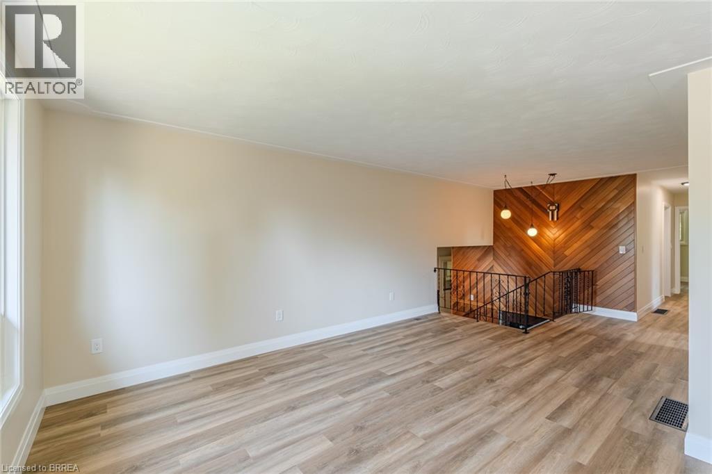 9 Bannister Street, Oakland, Ontario  N0E 1L0 - Photo 12 - 40770545