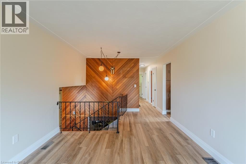 9 Bannister Street, Oakland, Ontario  N0E 1L0 - Photo 13 - 40770545