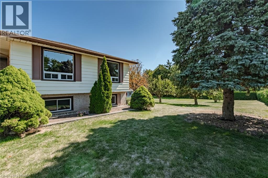 9 Bannister Street, Oakland, Ontario  N0E 1L0 - Photo 2 - 40770545