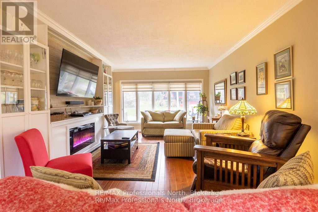 80 Invergordon Avenue, Minden Hills, Ontario  K0M 2K0 - Photo 24 - X12407070