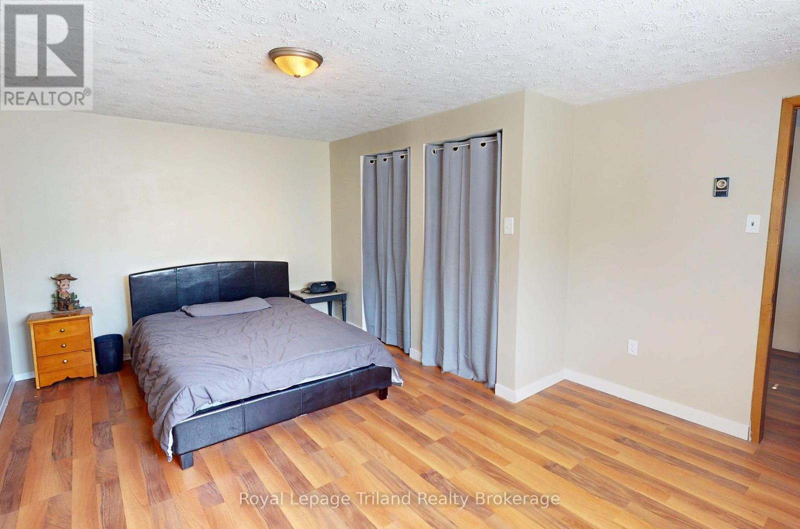 6 Elmwood Crescent, Woodstock, Ontario  N4S 2K5 - Photo 16 - X12407705