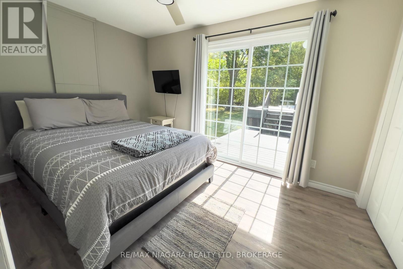3283 Grove Avenue, Fort Erie, Ontario  L0S 1N0 - Photo 14 - X12405743