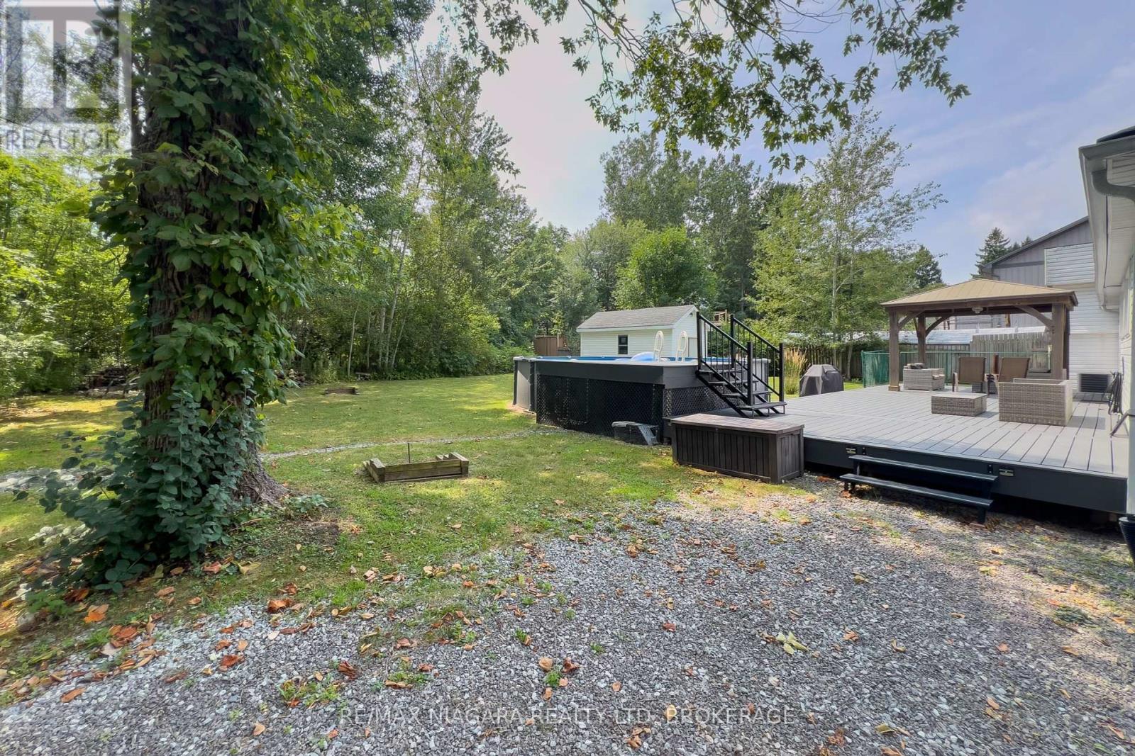 3283 Grove Avenue, Fort Erie, Ontario  L0S 1N0 - Photo 4 - X12405743