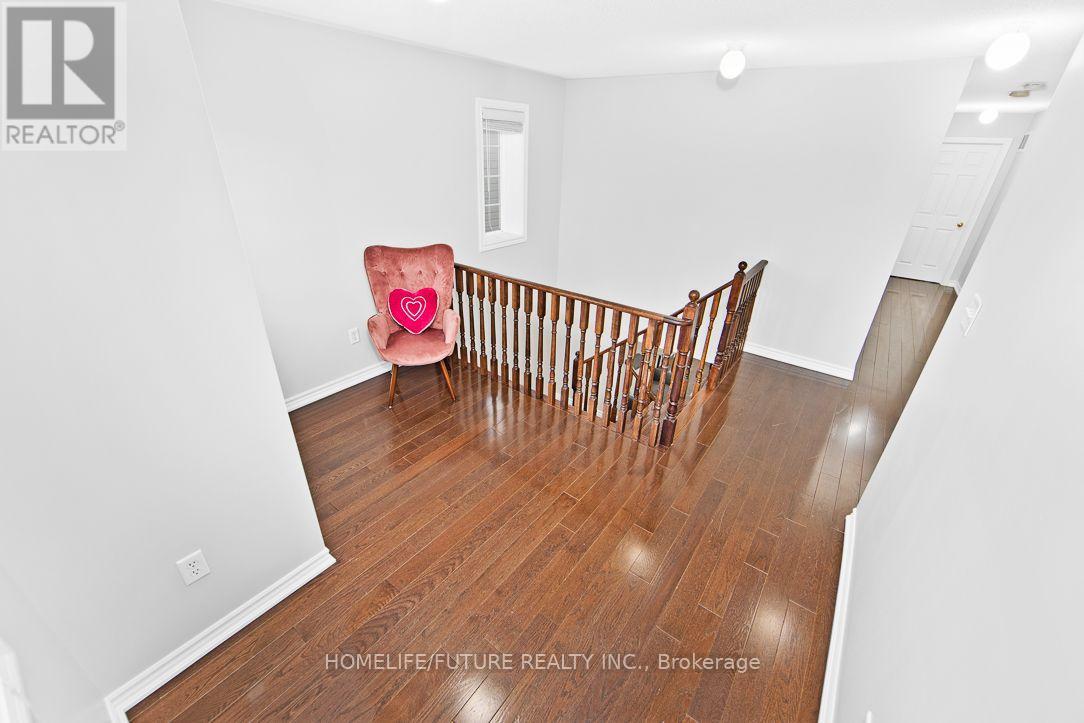 39 Harkness Drive, Whitby, Ontario  L1R 0C5 - Photo 15 - E12407722