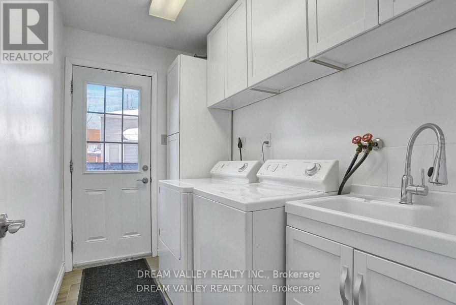 52 South Marine Drive, Toronto, Ontario  M1E 1A2 - Photo 19 - E12407809
