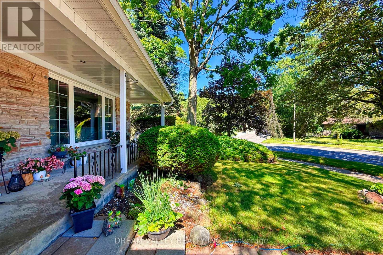 52 South Marine Drive, Toronto, Ontario  M1E 1A2 - Photo 30 - E12407809