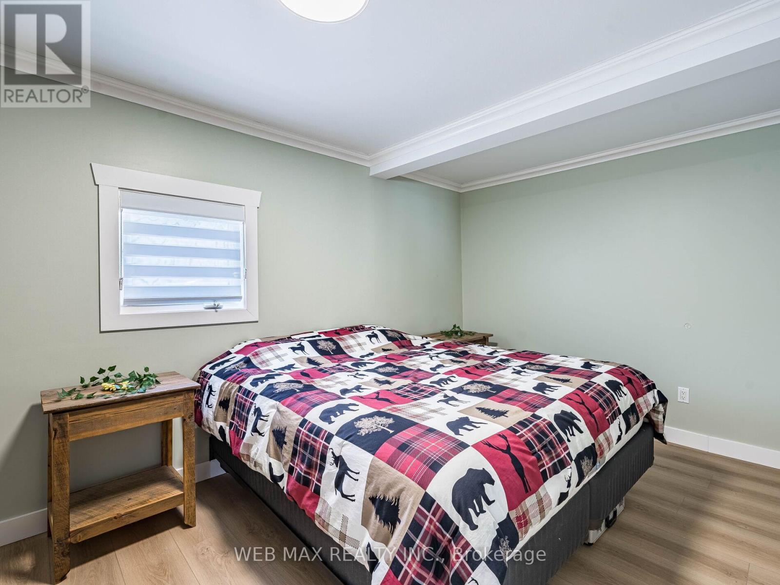 206 Parkview Drive, Innisfil, Ontario  L0L 1K0 - Photo 28 - N12407751