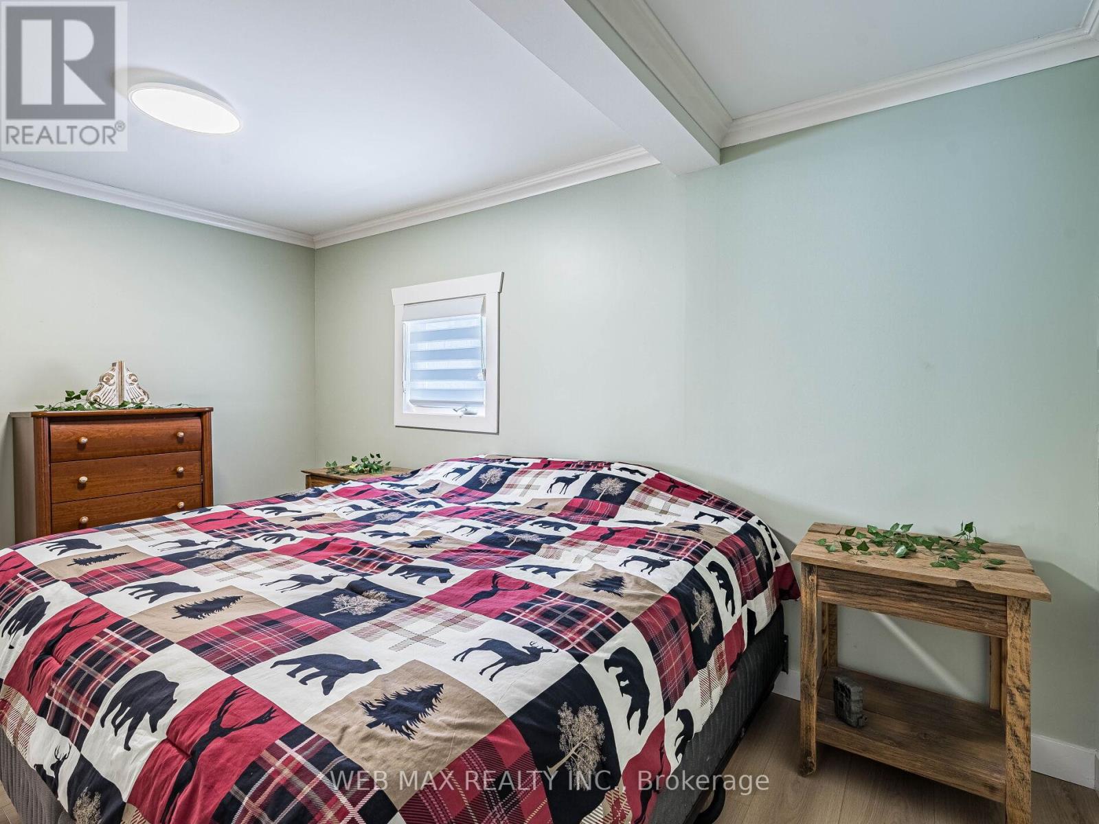 206 Parkview Drive, Innisfil, Ontario  L0L 1K0 - Photo 30 - N12407751