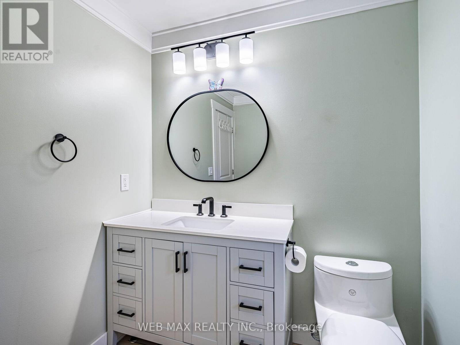 206 Parkview Drive, Innisfil, Ontario  L0L 1K0 - Photo 37 - N12407751