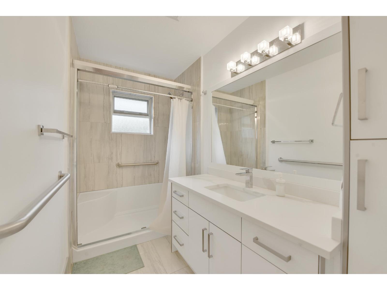 2215 Orchard Drive, Abbotsford, British Columbia  V3G 2B7 - Photo 10 - R3048233
