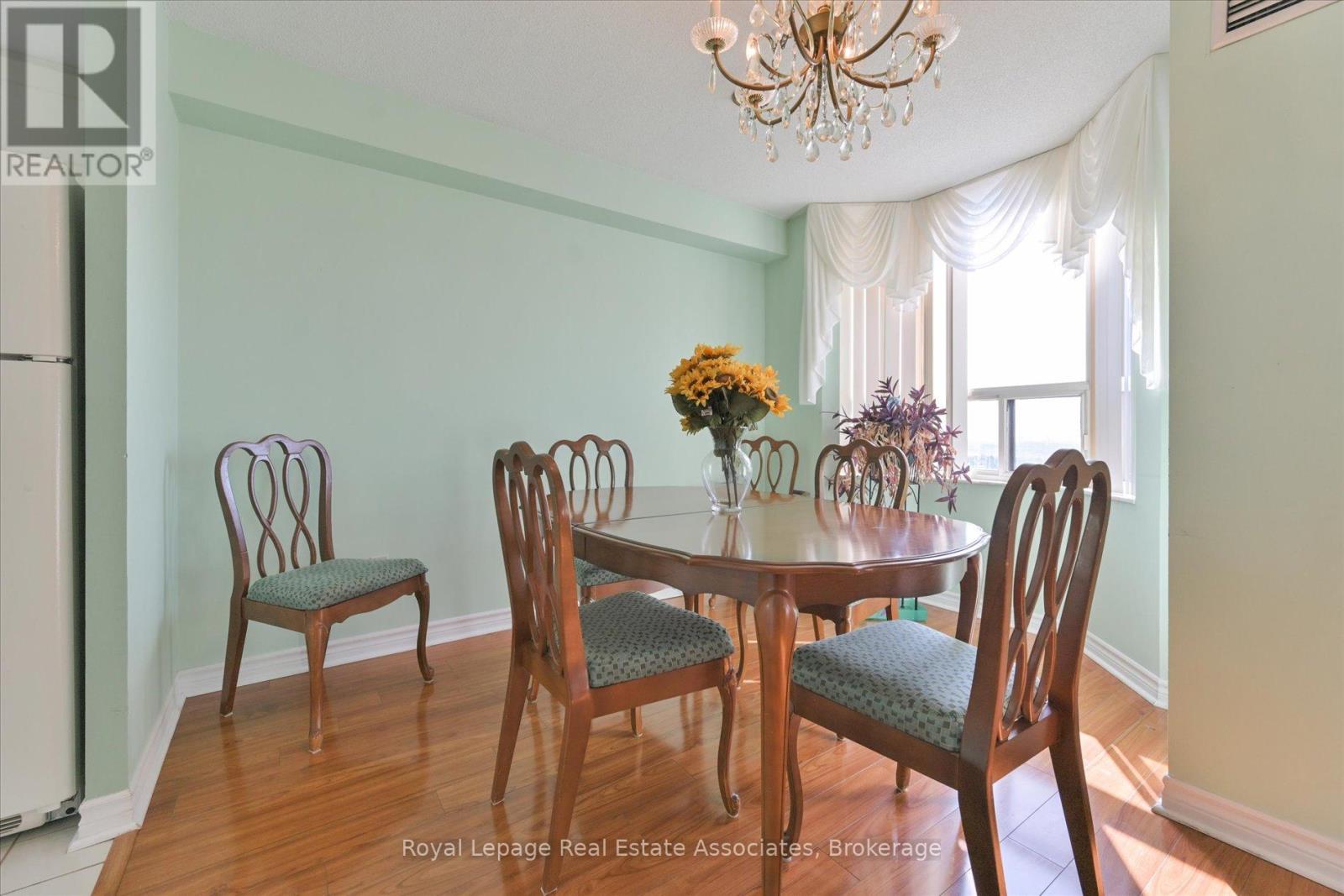 1209 - 10 Malta Avenue, Brampton, Ontario  L6Y 4G6 - Photo 11 - W12407738