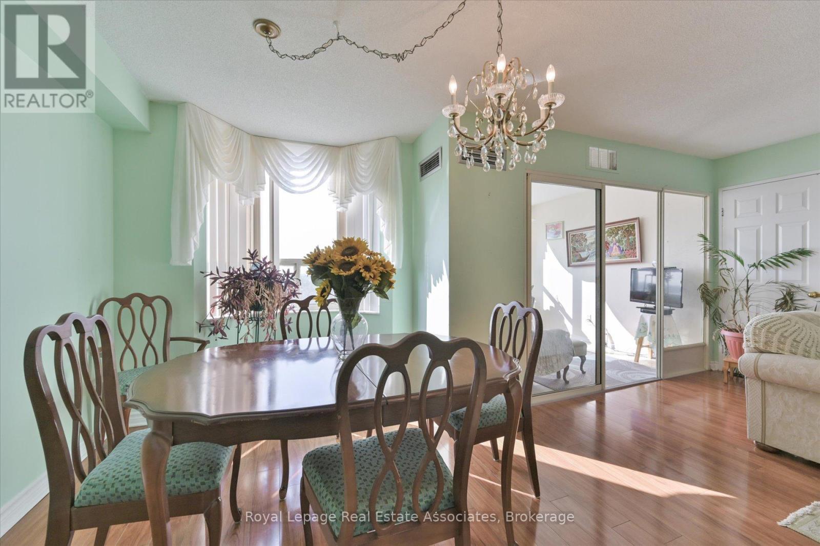 1209 - 10 Malta Avenue, Brampton, Ontario  L6Y 4G6 - Photo 12 - W12407738
