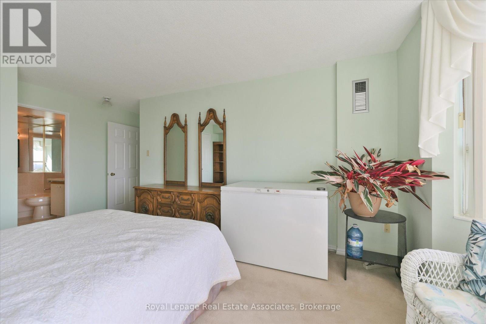 1209 - 10 Malta Avenue, Brampton, Ontario  L6Y 4G6 - Photo 21 - W12407738