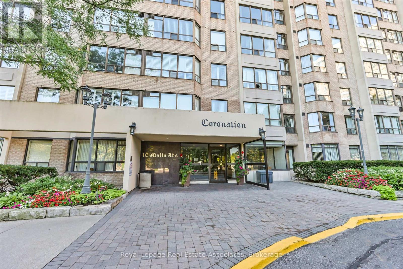 1209 - 10 Malta Avenue, Brampton, Ontario  L6Y 4G6 - Photo 3 - W12407738