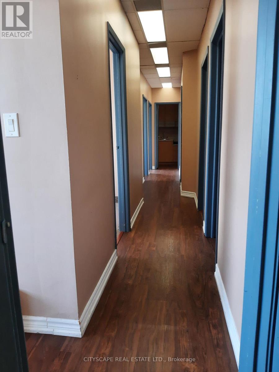 203 - 2065 Finch Avenue W, Toronto, Ontario  M3N 2V7 - Photo 6 - W12407741